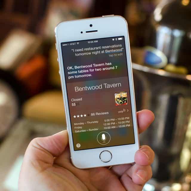 Making restaurant reservations with Siri