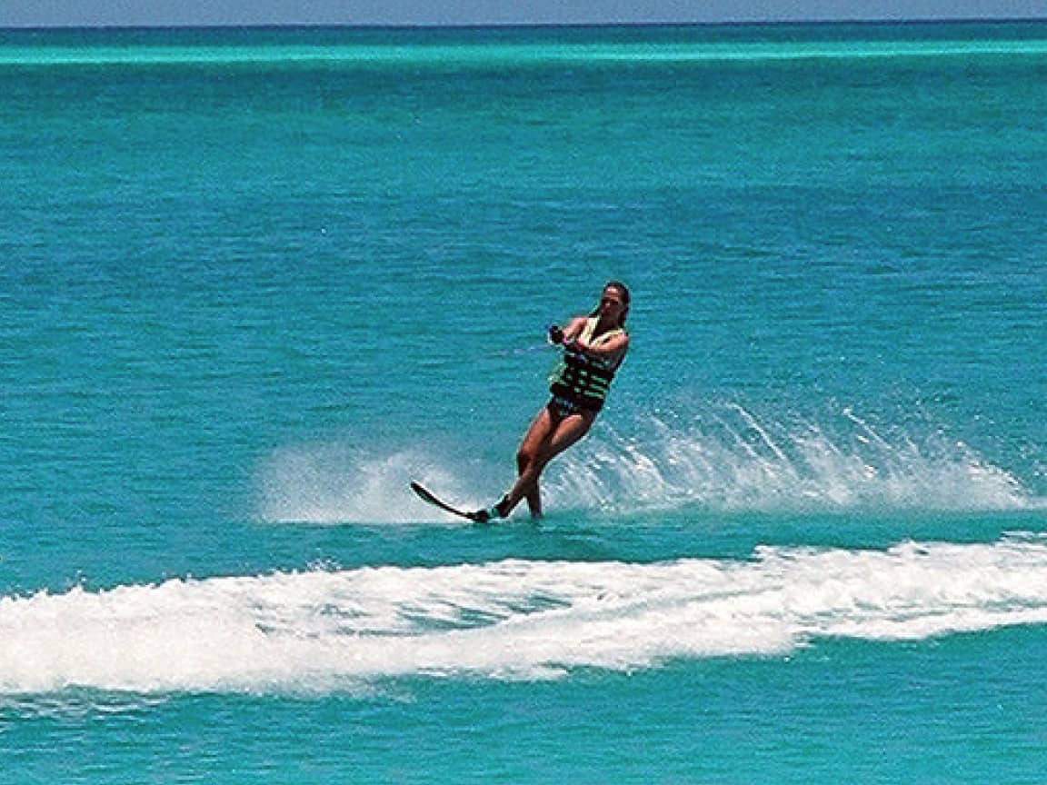 Image requires alternative text