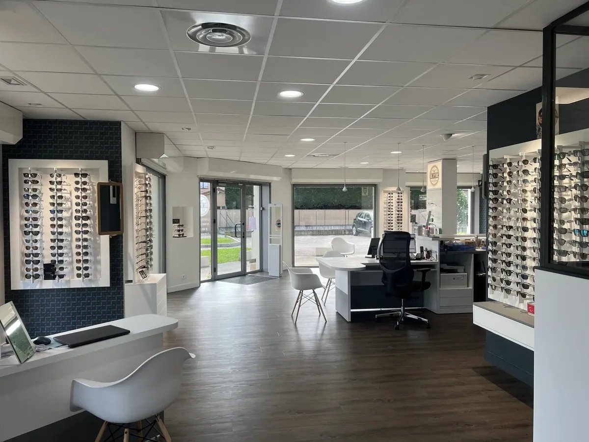 Intérieur du magasin Iris Optique