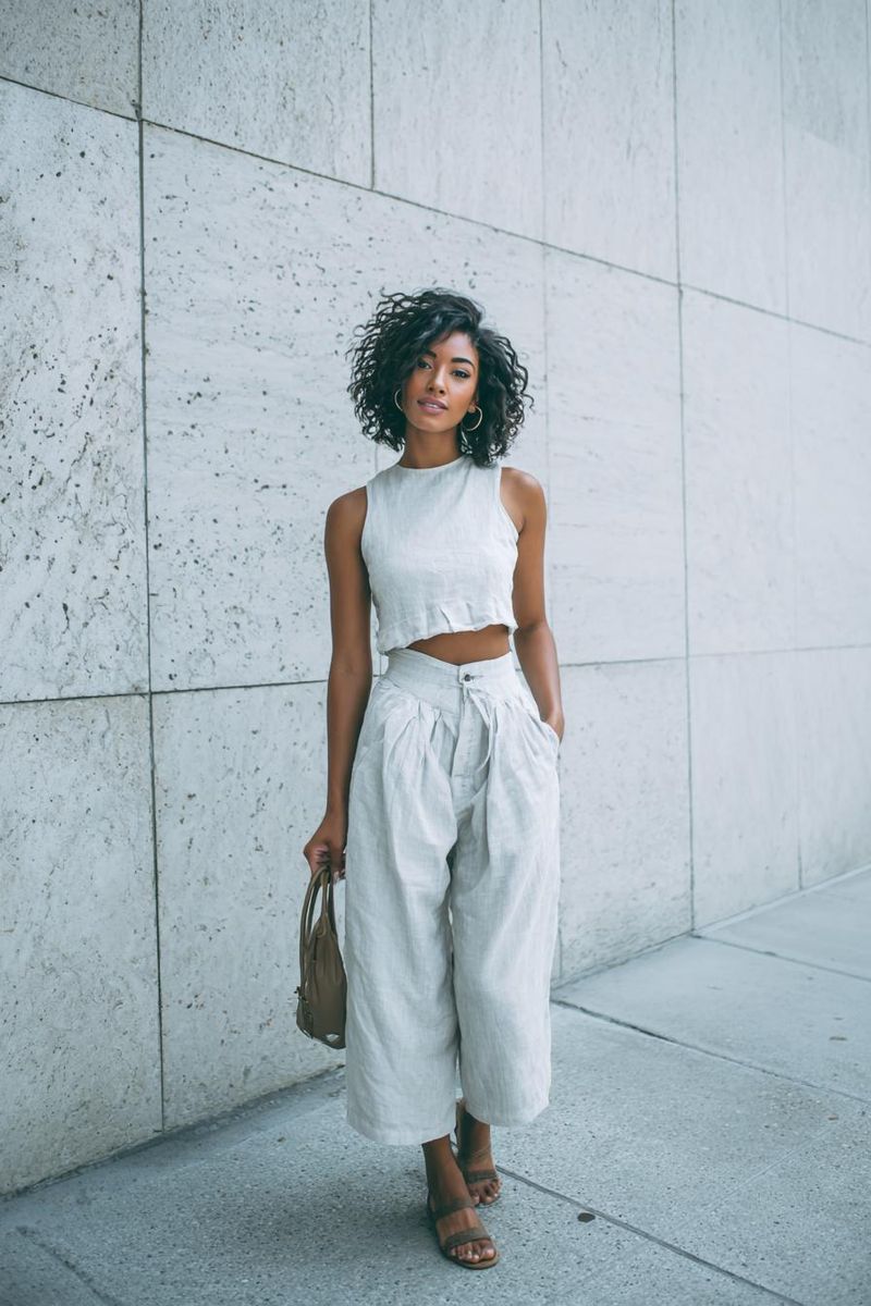 Woman in elegant summer outfit look 3