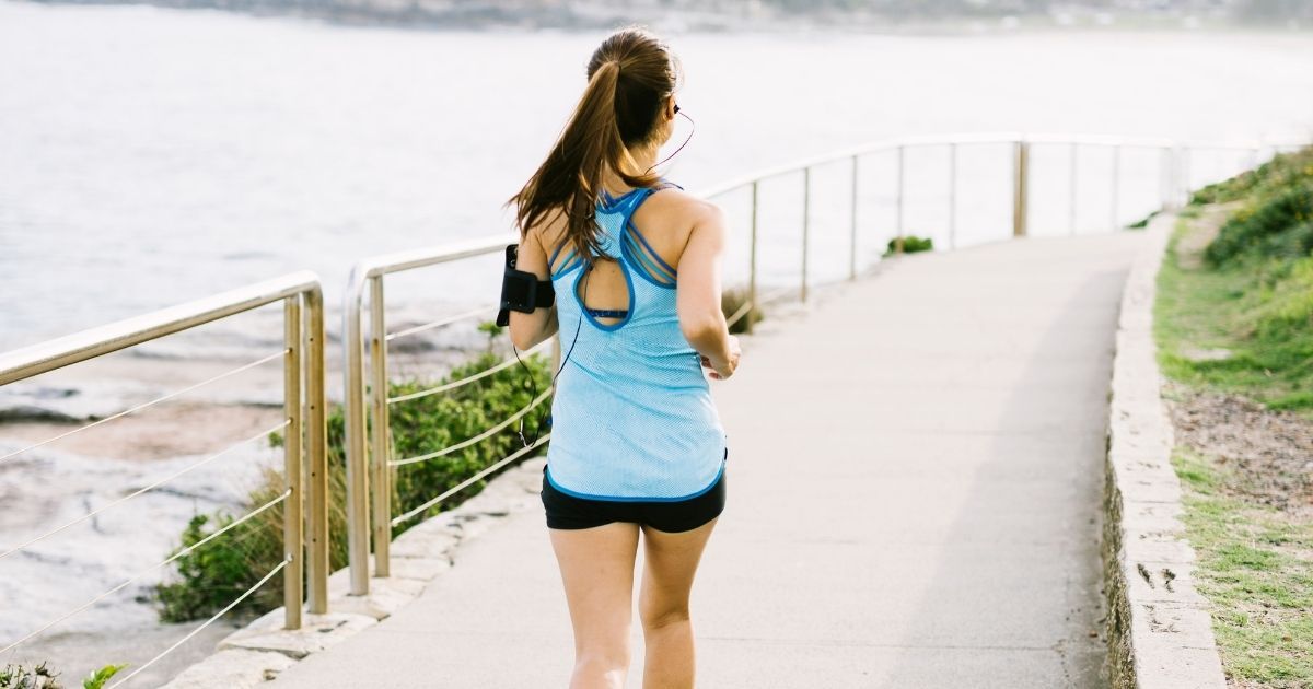 Chạy 10km bao nhiêu phút là tốt? Khung tham chiếu chuẩn theo trình độ