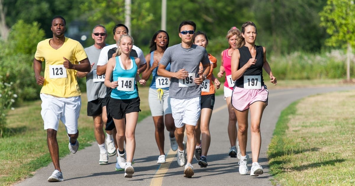 Chiến thuật chạy marathon 42km: Bí quyết tránh "đụng tường" ở Km 30