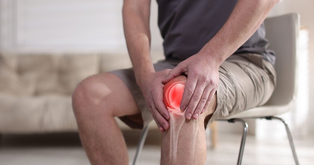 Thoái hóa khớp gối có nên chạy bộ? Quy trình chạy bộ an toàn cho người thoái hóa khớp gối