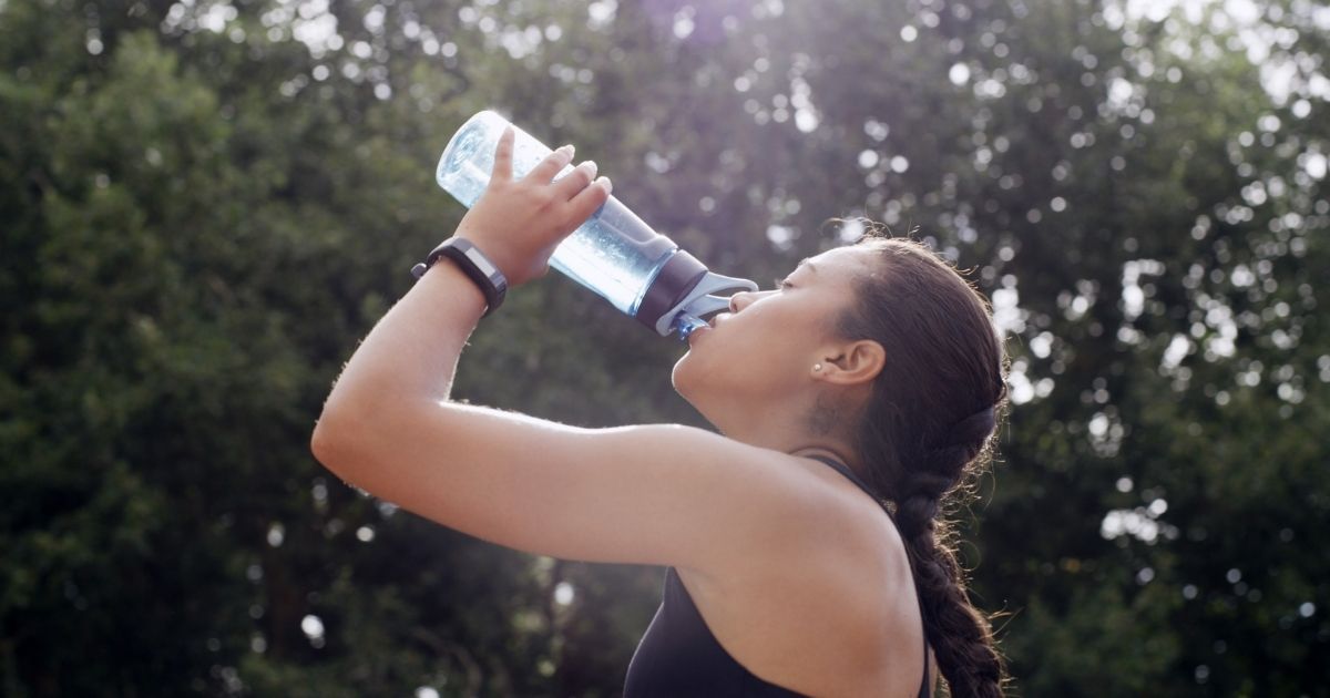Runner cần tiếp nước đầy đủ và đúng lúc trong suốt buổi chạy