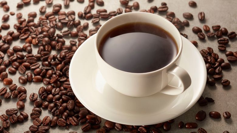 Có nên uống cà phê trước khi chạy? Cách uống để không tăng nhịp tim