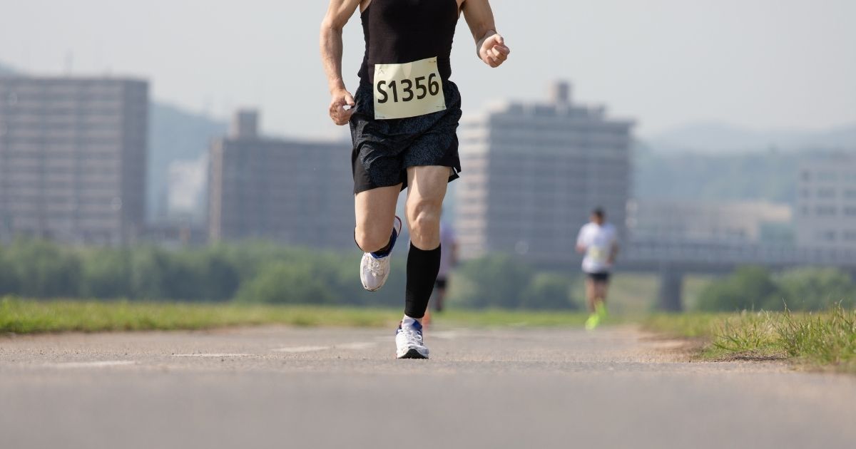 Chạy half marathon 21km hết bao lâu? 