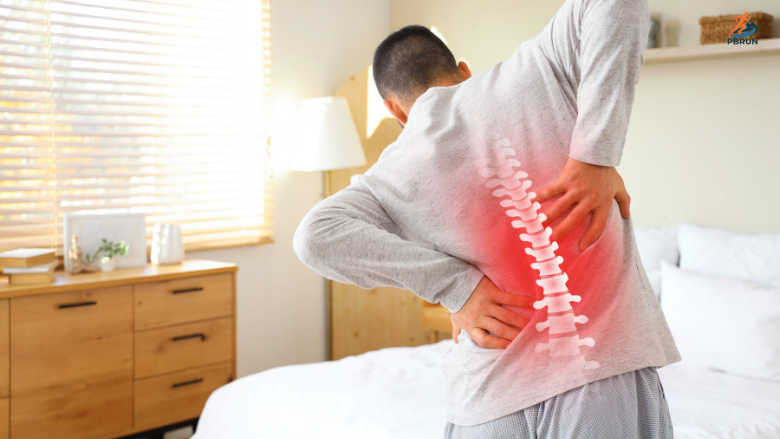 Đau lưng khi chạy bộ xảy ra khi tải trọng vượt quá khả năng chịu đựng của cơ thể