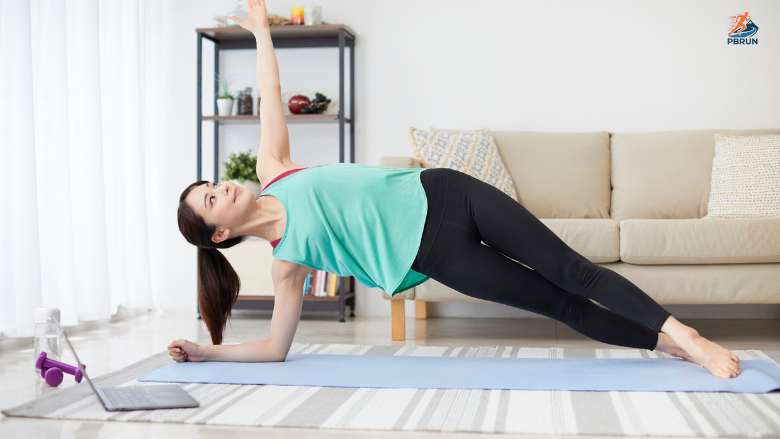 Bài tập side plank giúp giảm đau lưng khi chạy bộ