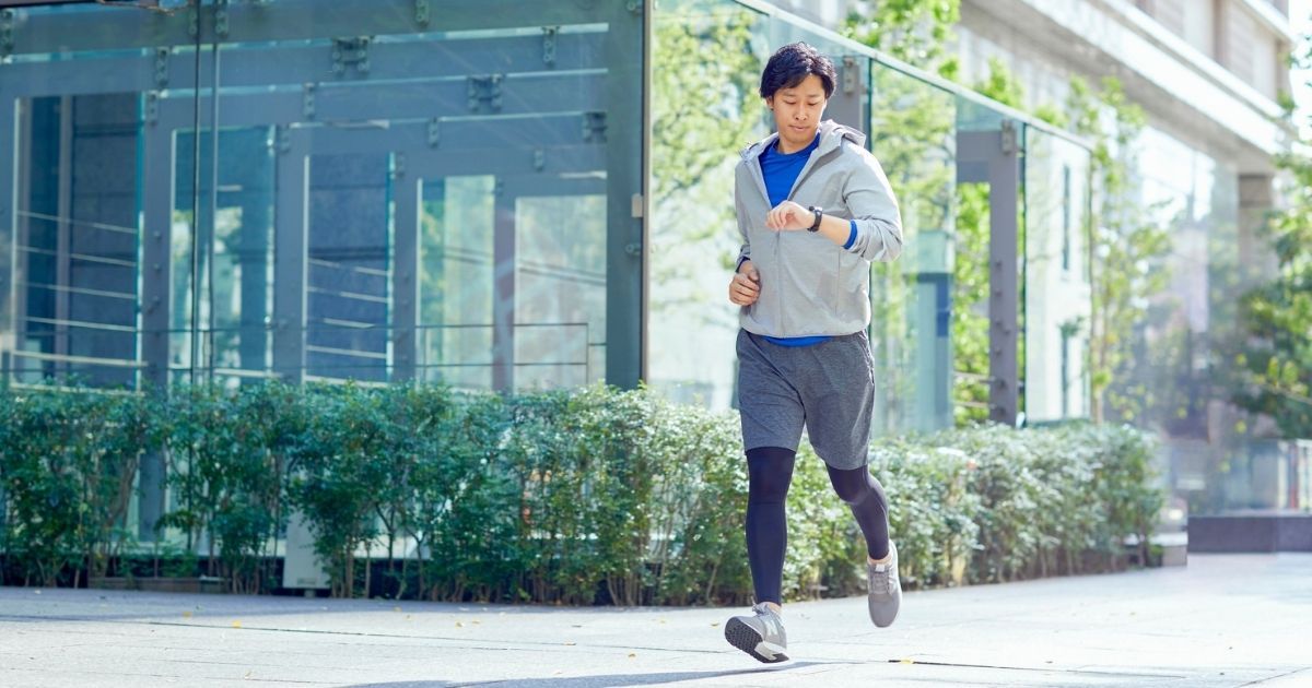 Trang bị cho người mới chạy bộ: Hướng dẫn chọn đồ khoa học, tiết kiệm, tránh chấn thương