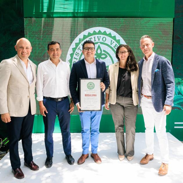 From left to right: Juan José Méndez León, Master Distiller of Rosaluna Mezcal; Senator Luis Alfonso Silva Romo; Juan Carlos Estrada, Director of Operations, Rosaluna Mezcal; Vicky Garfield, CFO, Rosaluna Mezcal; and Steve McGarry, CEO, Rosaluna Mezcal.