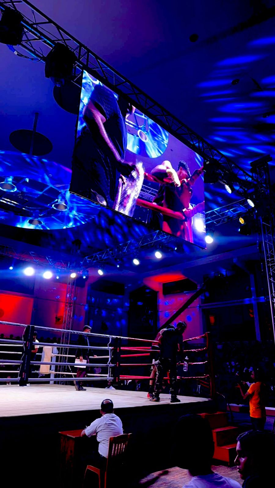 ‘Cage Rage Powered by Birds Resort Hambantota’ thrills crowds with bruising MMA and Boxing battles