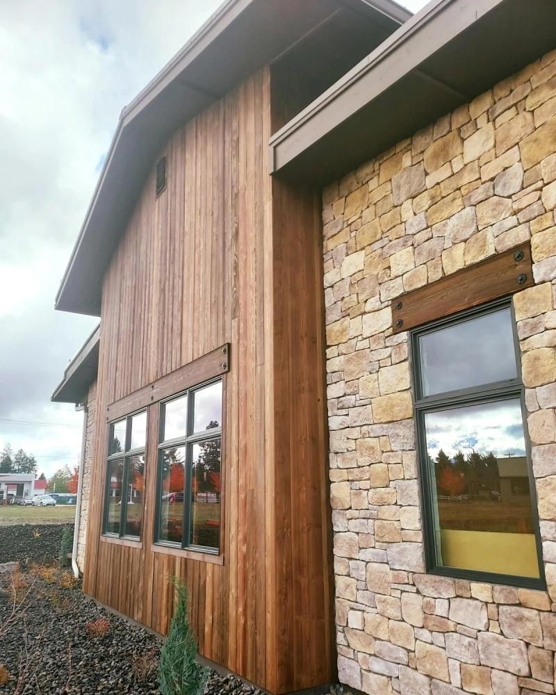 Log Siding vs Massive Log Wall