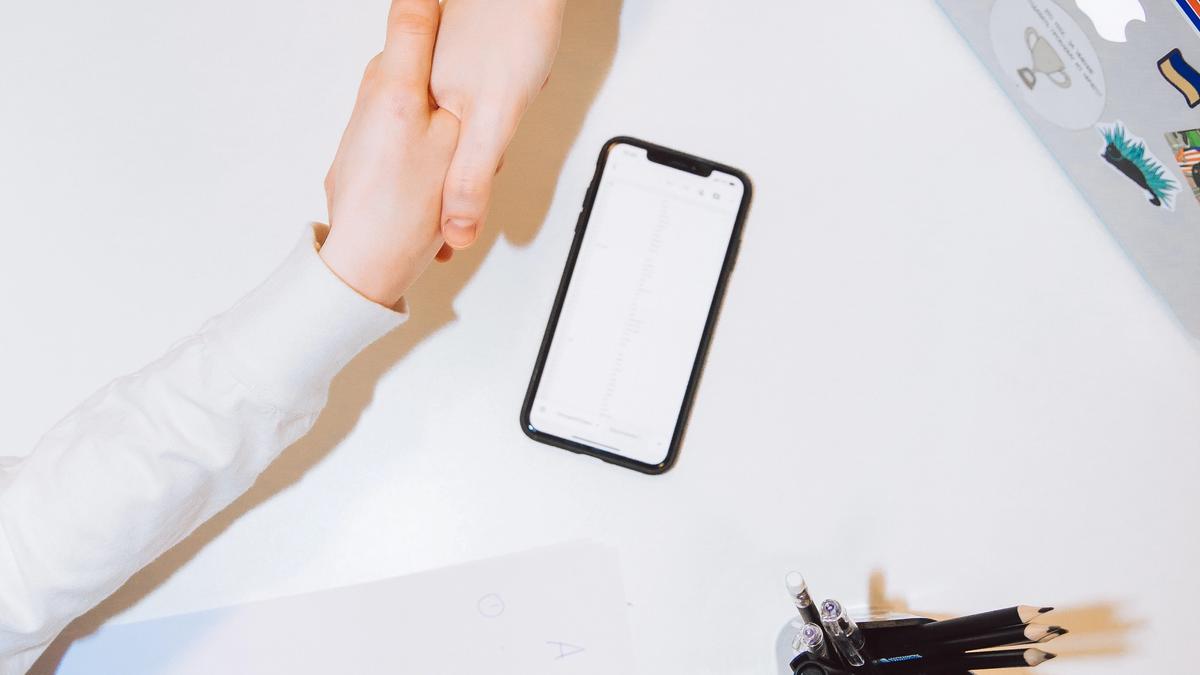 how to find international clients