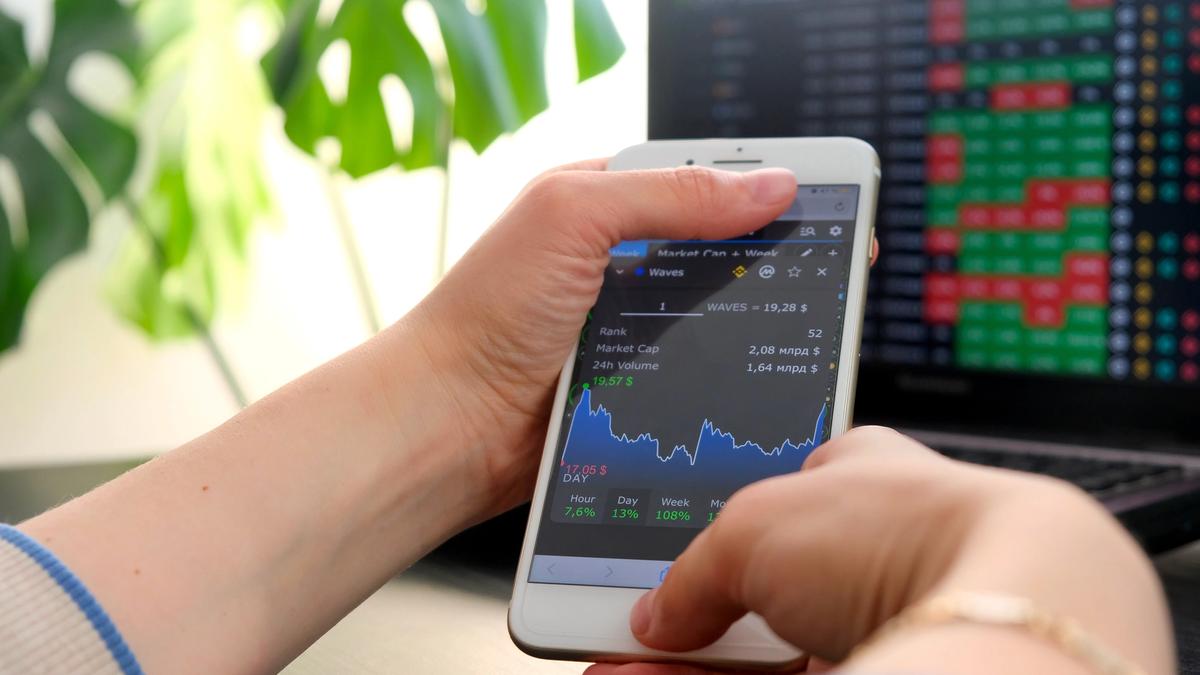 how to pay with crypto