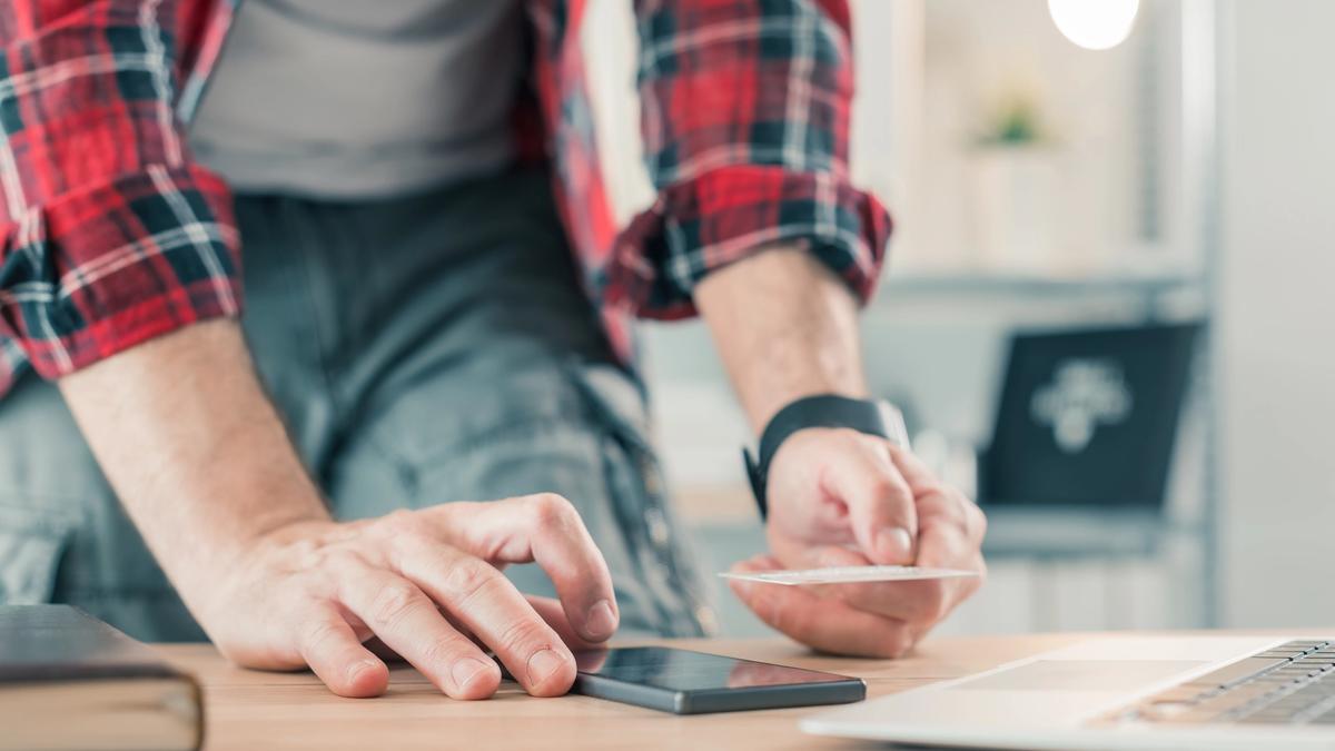 Cómo cobrar en el freelance