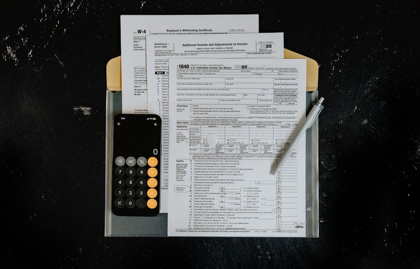 Navigating E commerce bookkeeping: Essential Tips for Finance Professionals