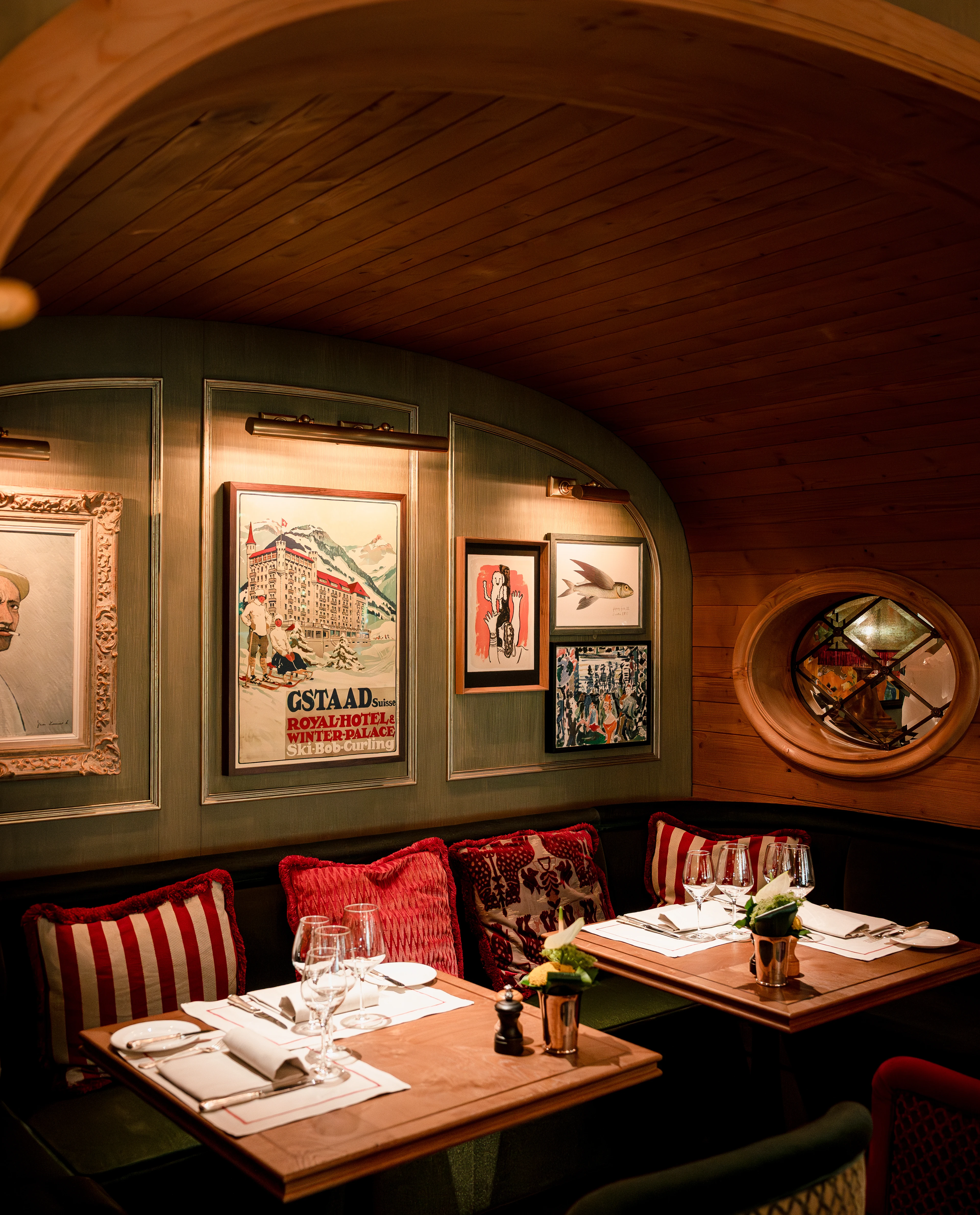 Copyright Gstaad Palace_MelanieUhkötter_LeGrandRestaurant 8.jpg