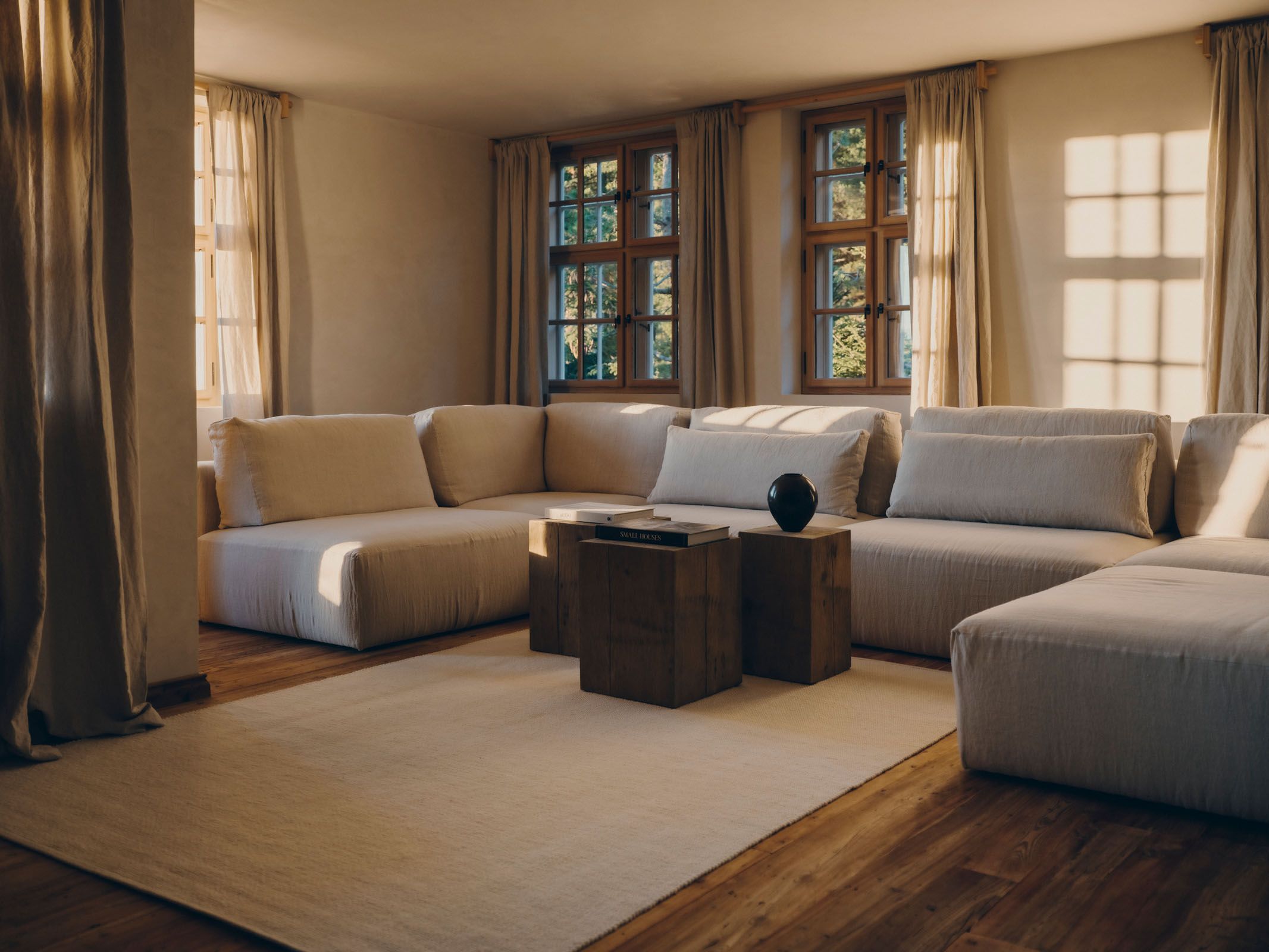 FORESTIS-Villa_Living Room_2.jpg