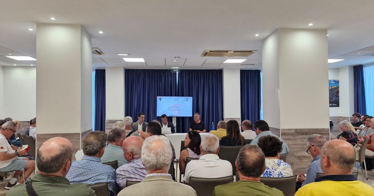 Asamblea anual de la Federación de Peñas Sportinguistas en Gijón