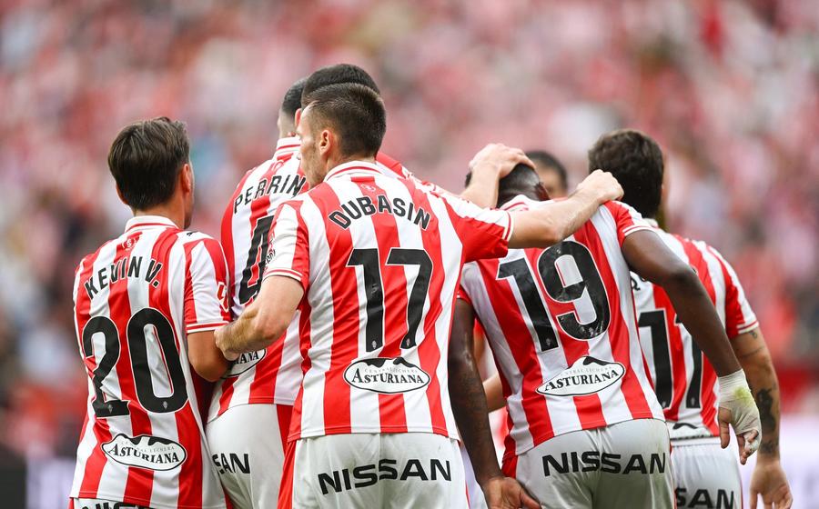 El Sporting cae 3-4 en El Molinón en un duelo de infarto