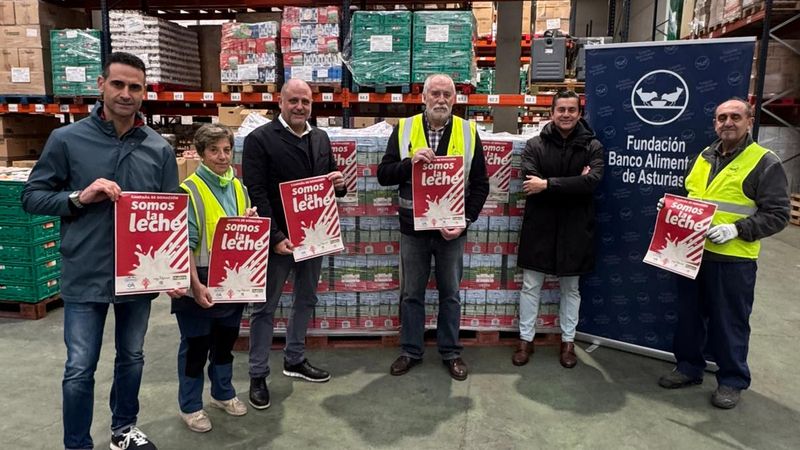 Entrega de la campaña “Somos la Leche” en el Banco de Alimentos de Asturias