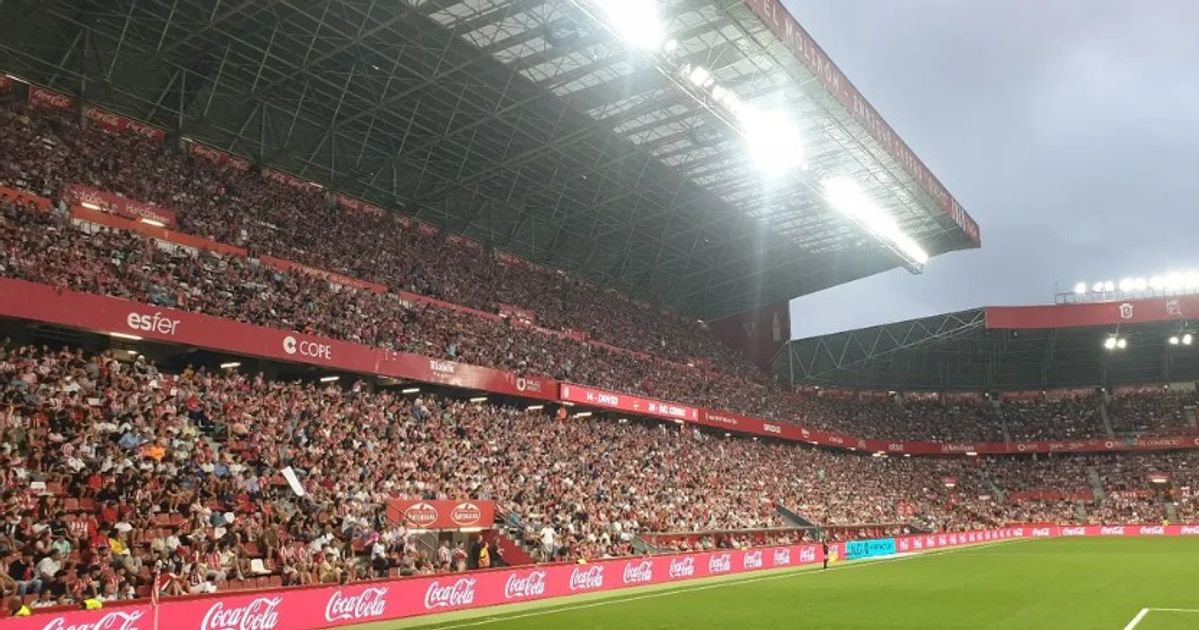 Sporting – Burgos: la afición rojiblanca sostiene al equipo en El Molinón