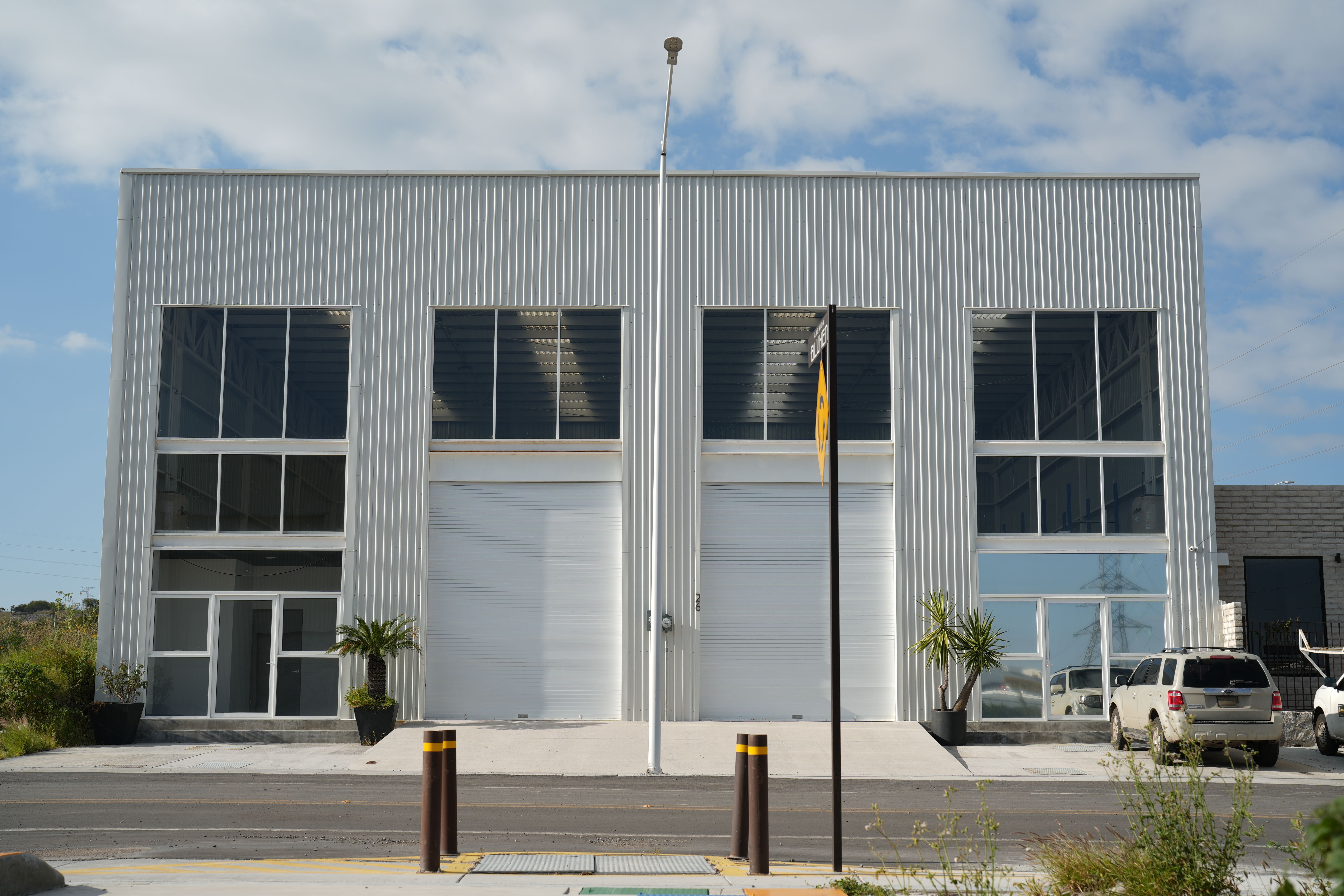 TERRENOS INDUSTRIALES EN VENTA — BLUHEN BUSINESS PARK 3