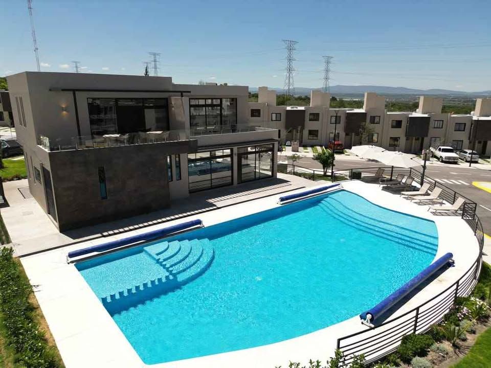 Casa en VENTA Condominio Piamonte  Ciudad Meseta 12