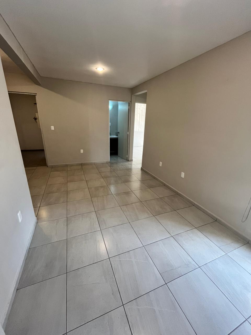 Departamento en planta baja en Villas del Refugio Norte 6