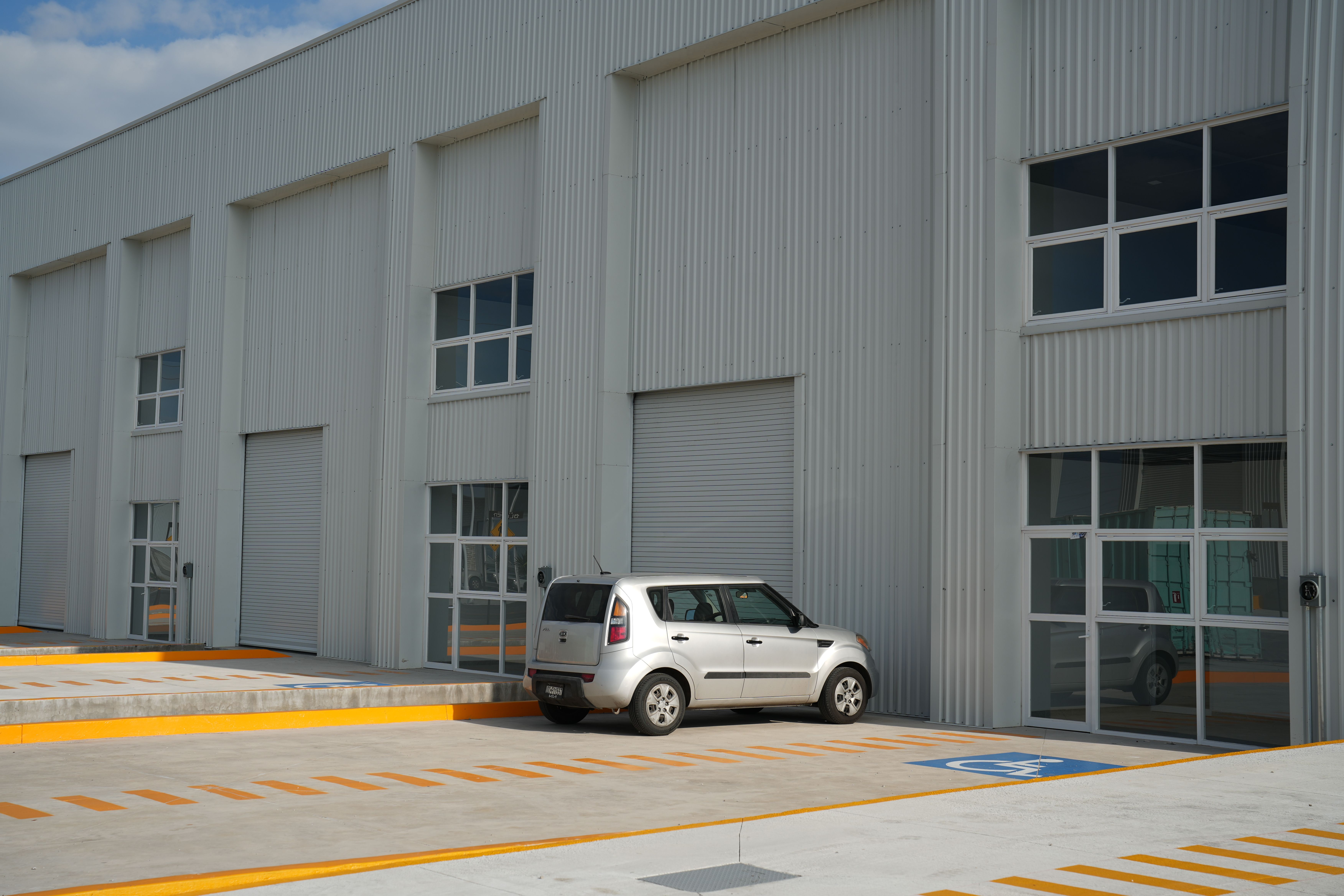 TERRENOS INDUSTRIALES EN VENTA — BLUHEN BUSINESS PARK 2