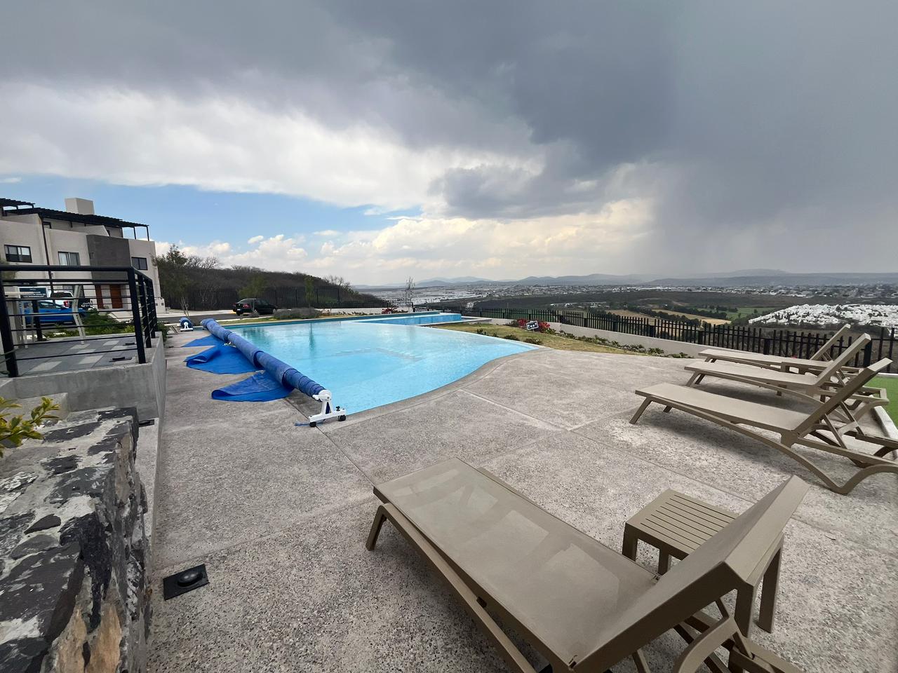 Casa en Ciudad Meseta, Condominio Payunia con alberca 1