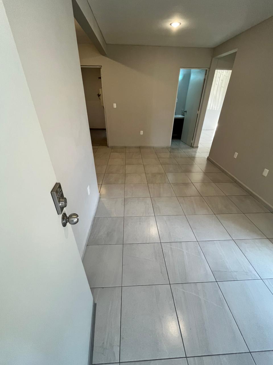 Departamento en planta baja en Villas del Refugio Norte 3