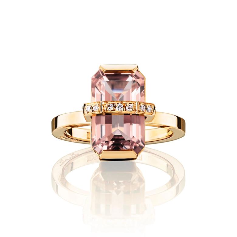 Little Bend Over Ring - Morganite