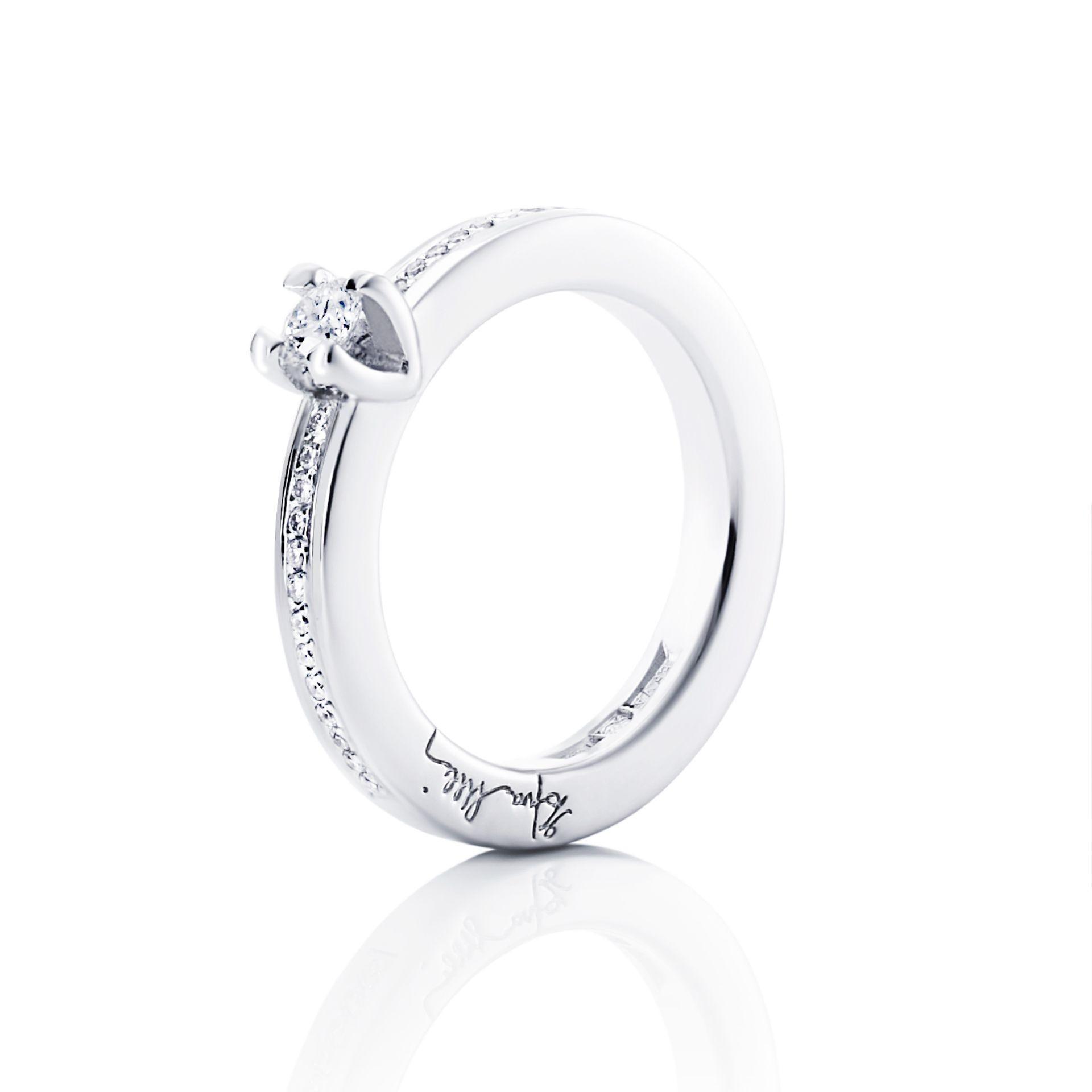 Heart To Heart Ring 0.19 ct
