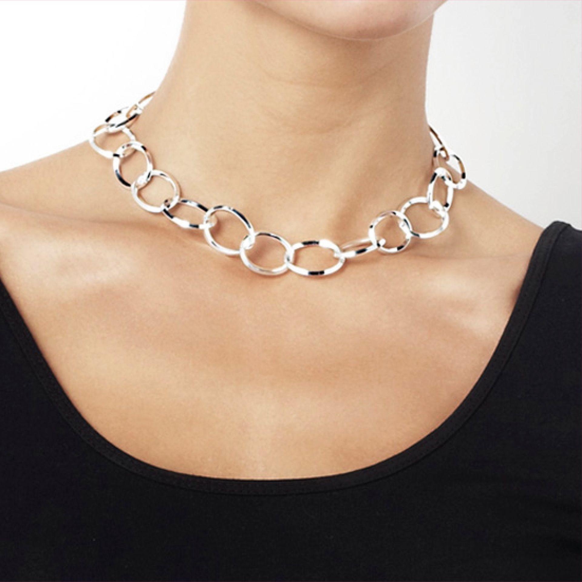 Chain Reaction Necklace. 