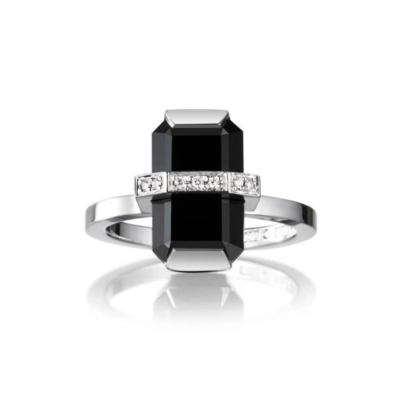 Little Bend Over Ring - Onyx