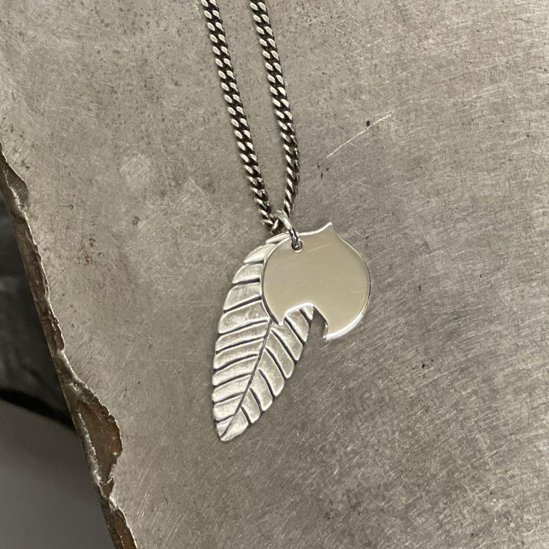 Läs mer om Efva Attling True Faith Pendant 70 CM - SILVER