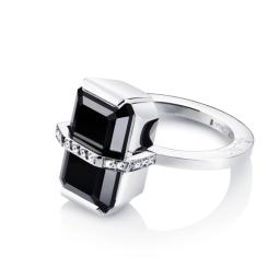 Bend Over Ring – Onyx