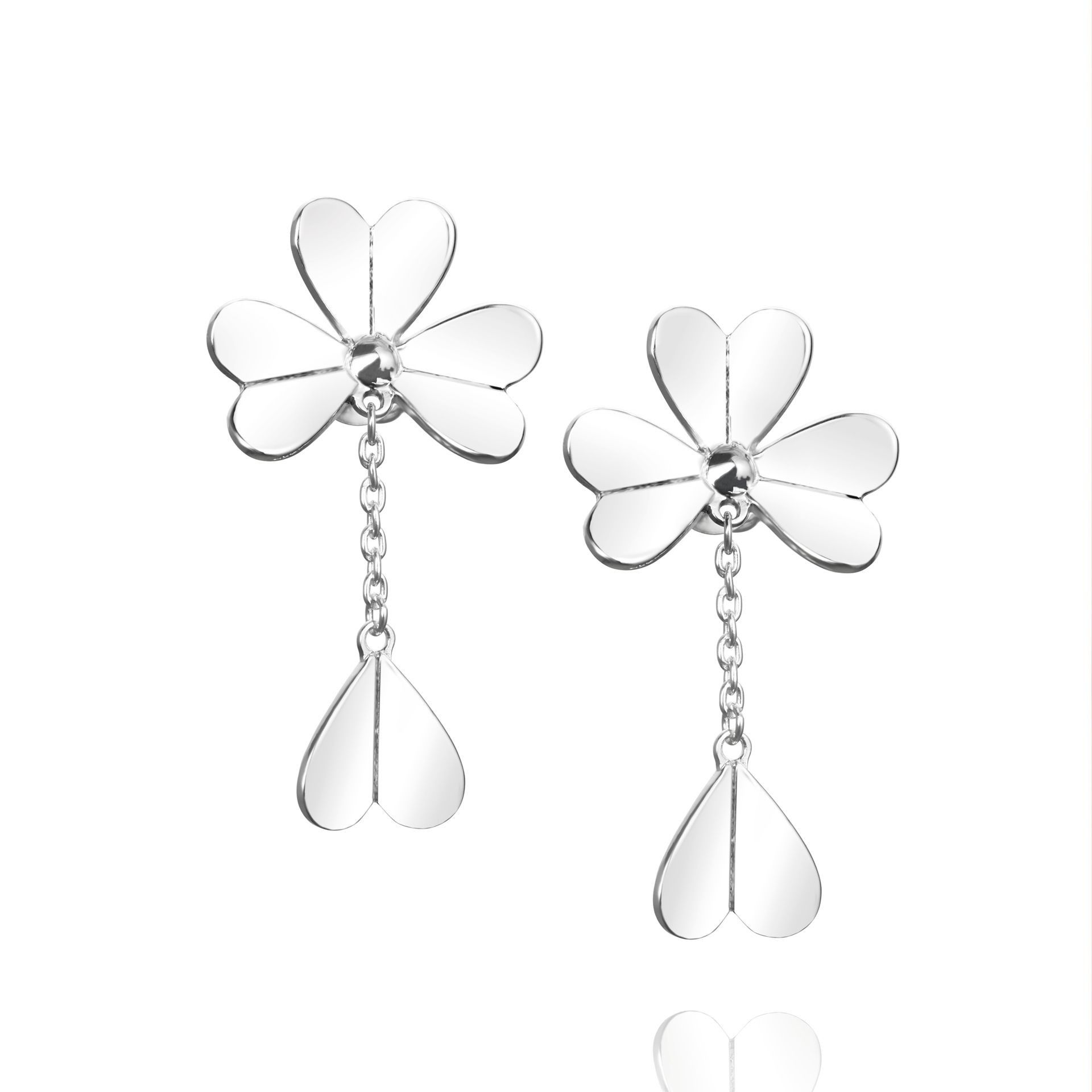 Läs mer om Efva Attling Four Clover Mini Ear. ONE SIZE - SILVER