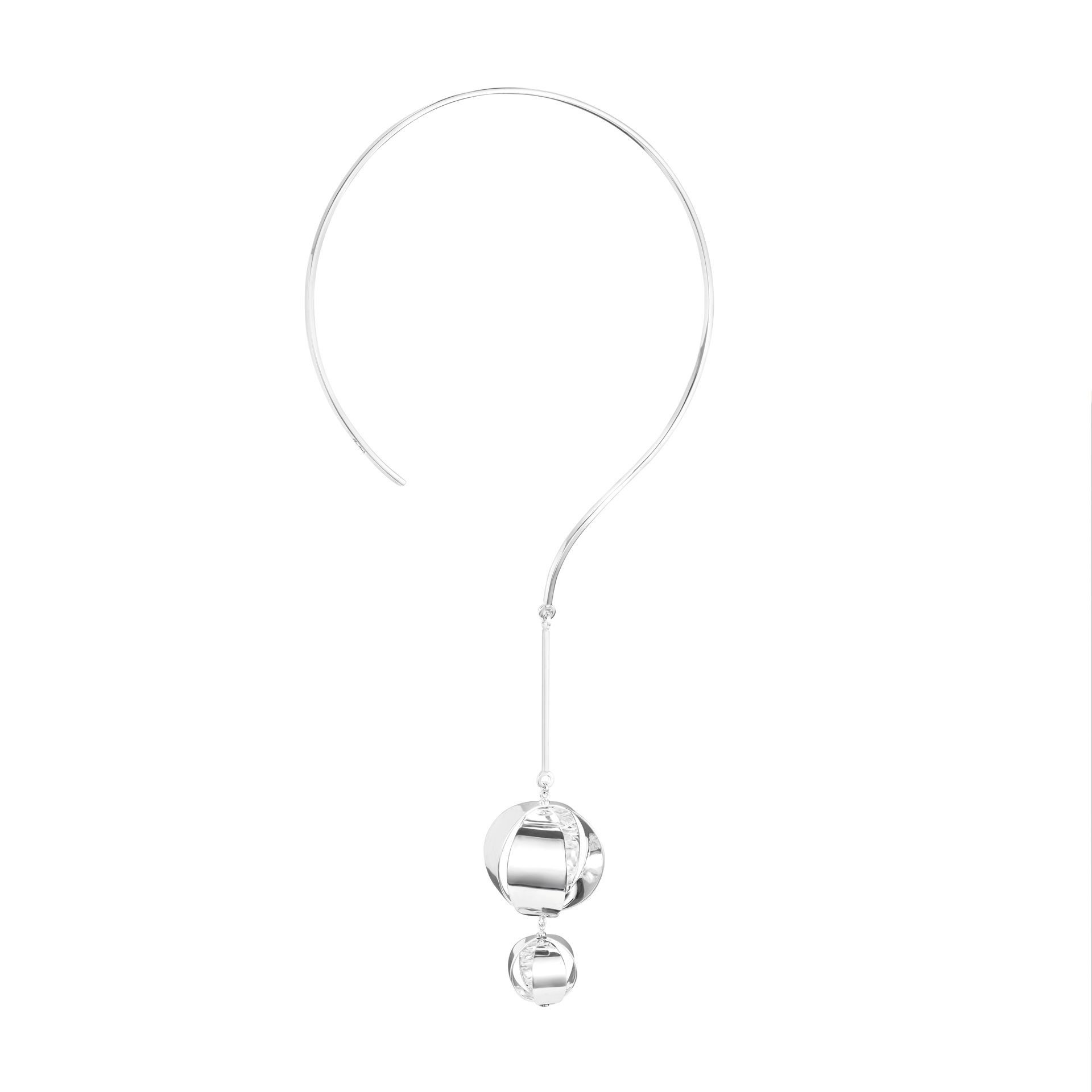 Läs mer om Efva Attling Balloons Collar. ONE SIZE - SILVER