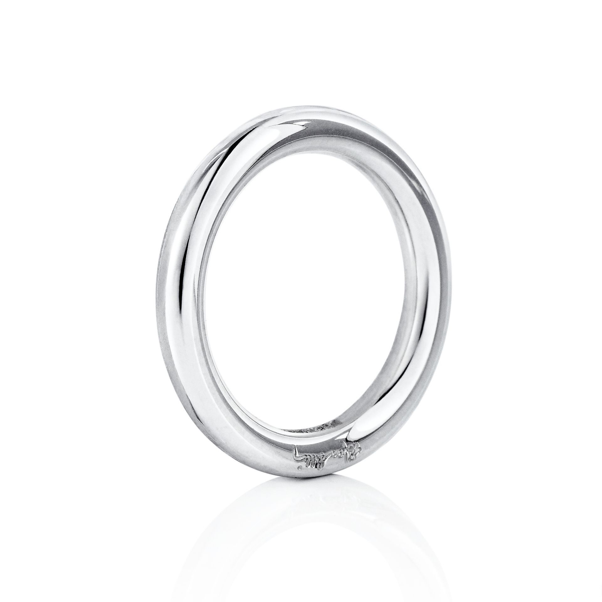 Läs mer om Efva Attling One Love Thin Ring 18.50 MM - SILVER