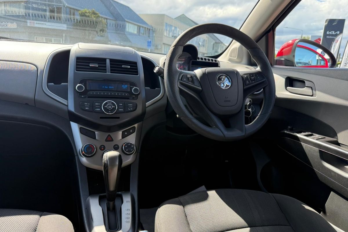 Holden Barina CD 1.6P/6AT/SL/4DR/5 image 7