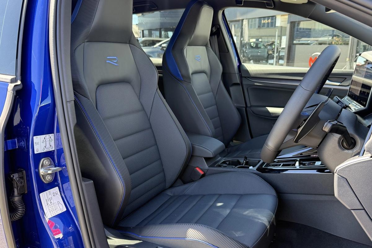 Volkswagen Golf R  image 11