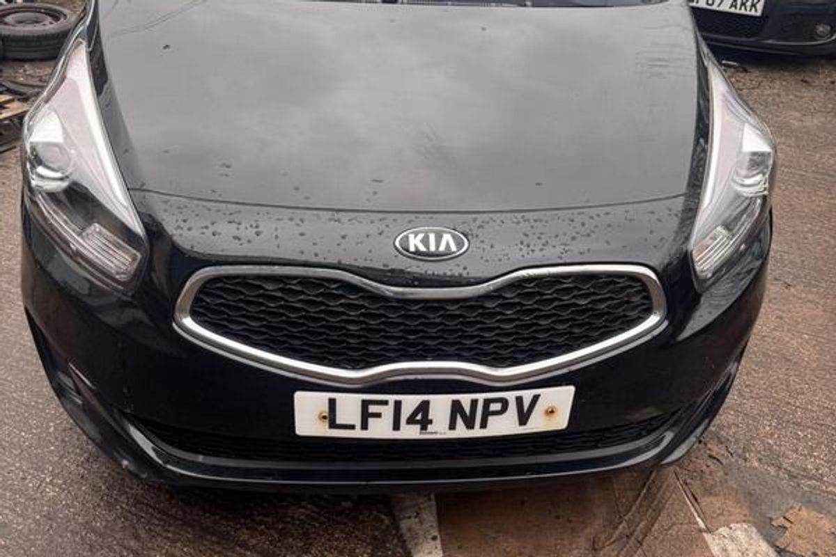 Kia Carens 1.7 CRDi EcoDynamics 1 Euro 5 (s/s) 5dr image 1