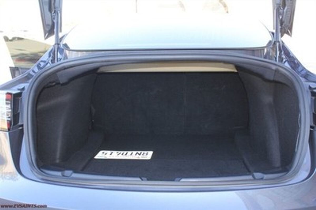 Tesla Model 3 Long Range image 14