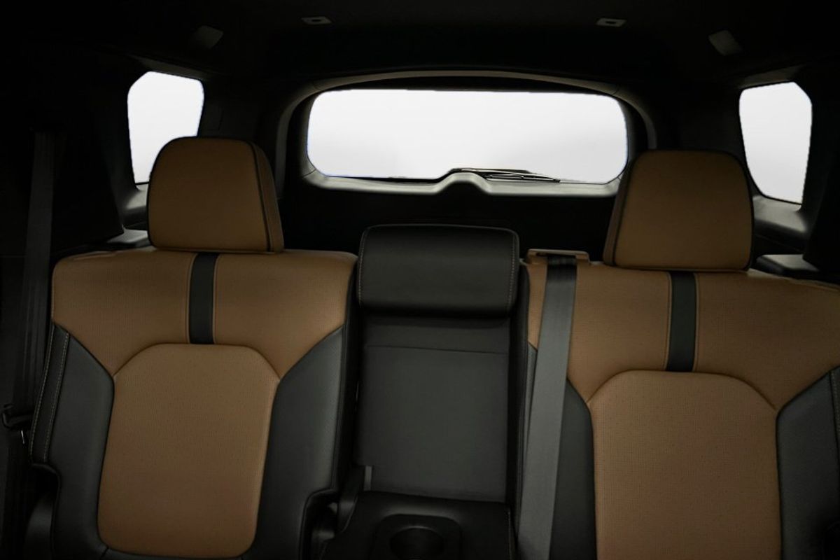 Honda Passport TrailSport Elite image 11