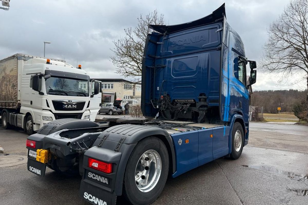 Scania R 520 image 4