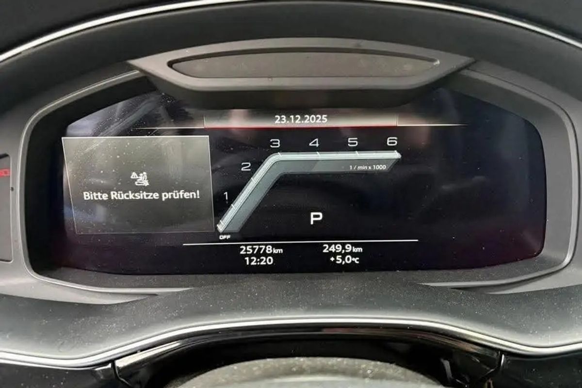AUDI Q8 50TDI S LINE image 8