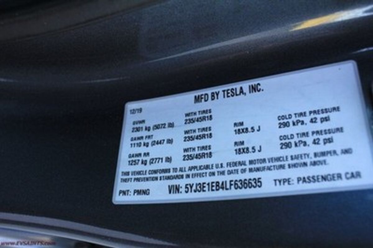Tesla Model 3 Long Range image 19