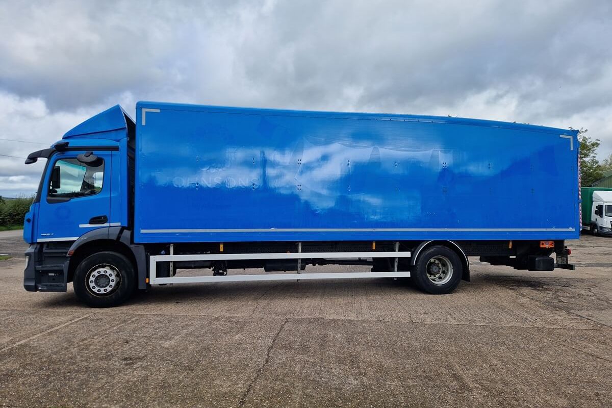 Mercedes Benz Actros 18 24 image 4